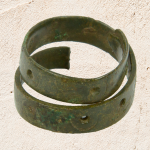 Įvijinis žiedas (I tūkst. vid. – XIV a.)